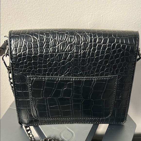 Black Croc-Embossed Crossbody Bag - Picture 4 of 9